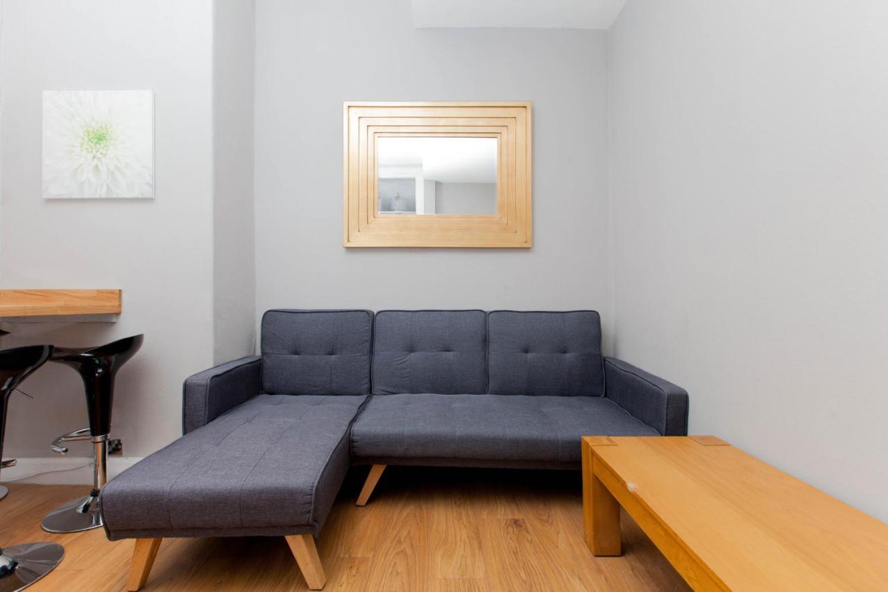 Bright & Homely City Centre Apartment Near Holyrood Edimburgo Esterno foto